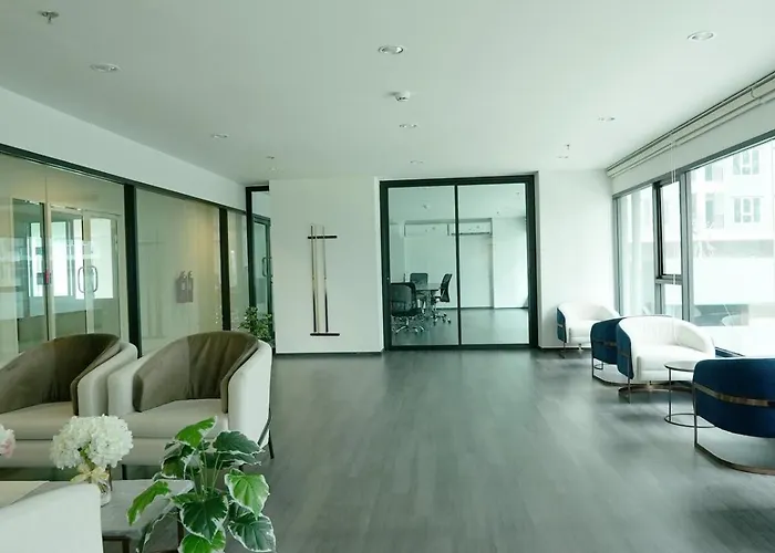 Modern 1br Walk To Bang Na Bts *