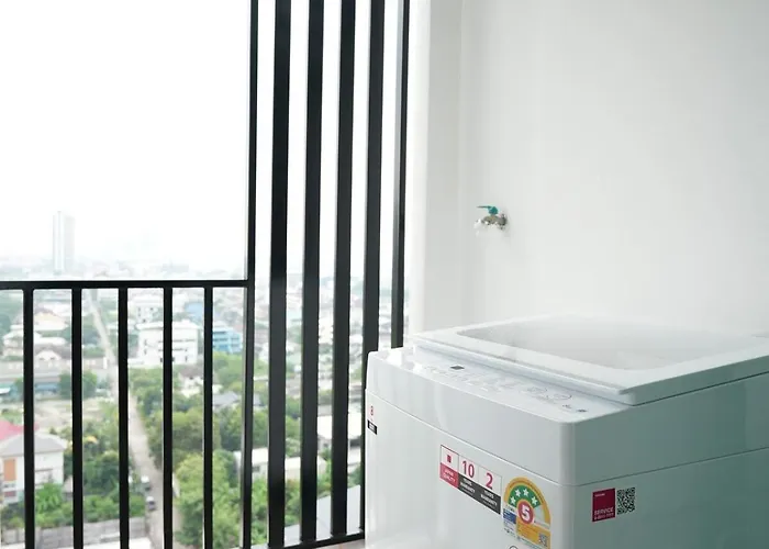 Modern 1br Walk To Bang Na Bts Lejlighed Bangkok