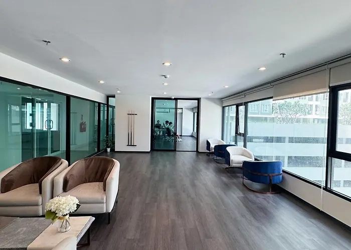 Modern 1br Walk To Bang Na Bts Lejlighed